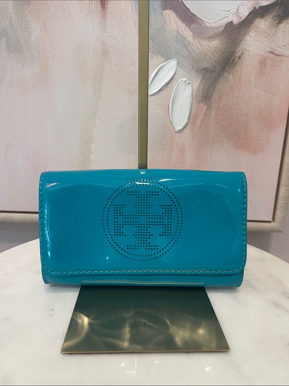 Gorgeous Tory Burch Turquoise Patent Leather Crossbody Bag
